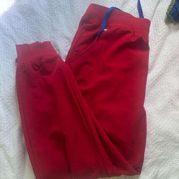 Figs - Red - Zamora™ & Rafaela™ Scrub Set - Picture 7 of 7